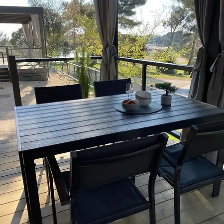 ROVINIA mobile home Rovinj Extérieur photo